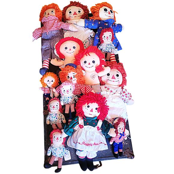 14 Vintage Raggedy Ann & Andy Dolls Plus 2 Books About Them Box Lot - Picture 3 of 15